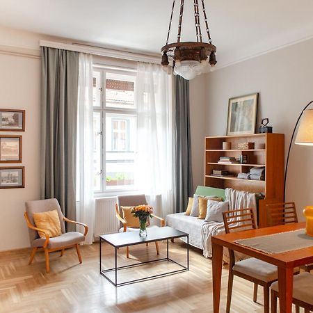 Spacious Family Suite Along River Side, In The Heart Of Buda Budapeste Exterior foto
