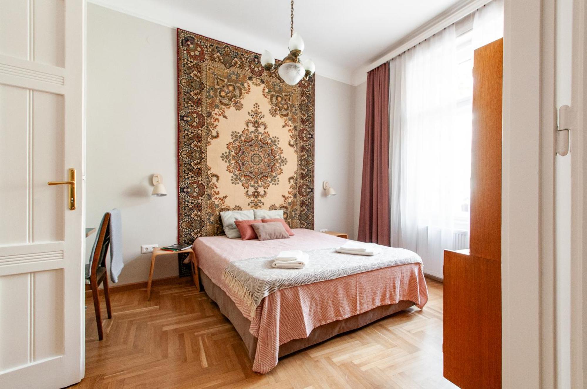 Spacious Family Suite Along River Side, In The Heart Of Buda Budapeste Exterior foto