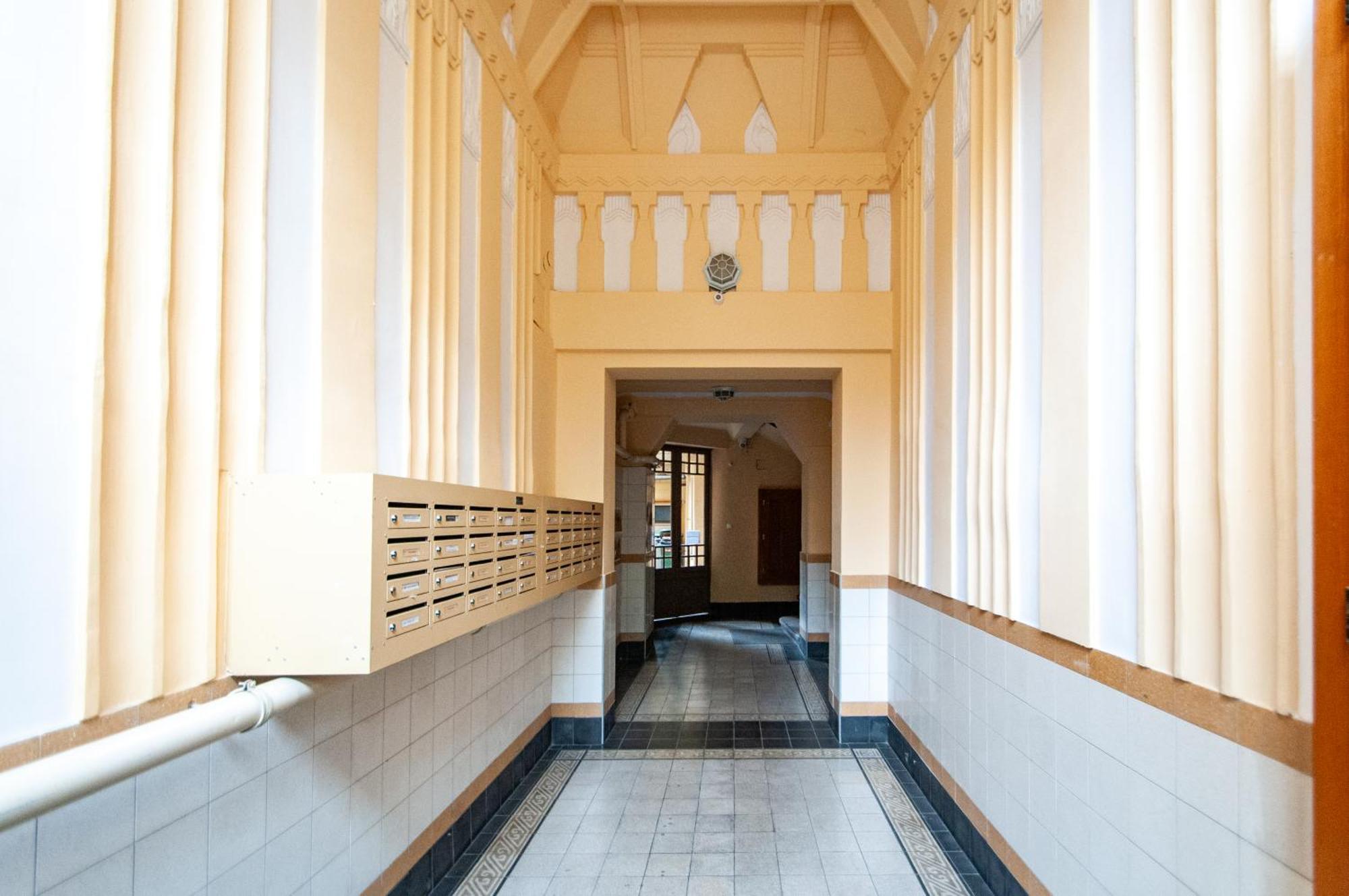 Spacious Family Suite Along River Side, In The Heart Of Buda Budapeste Exterior foto