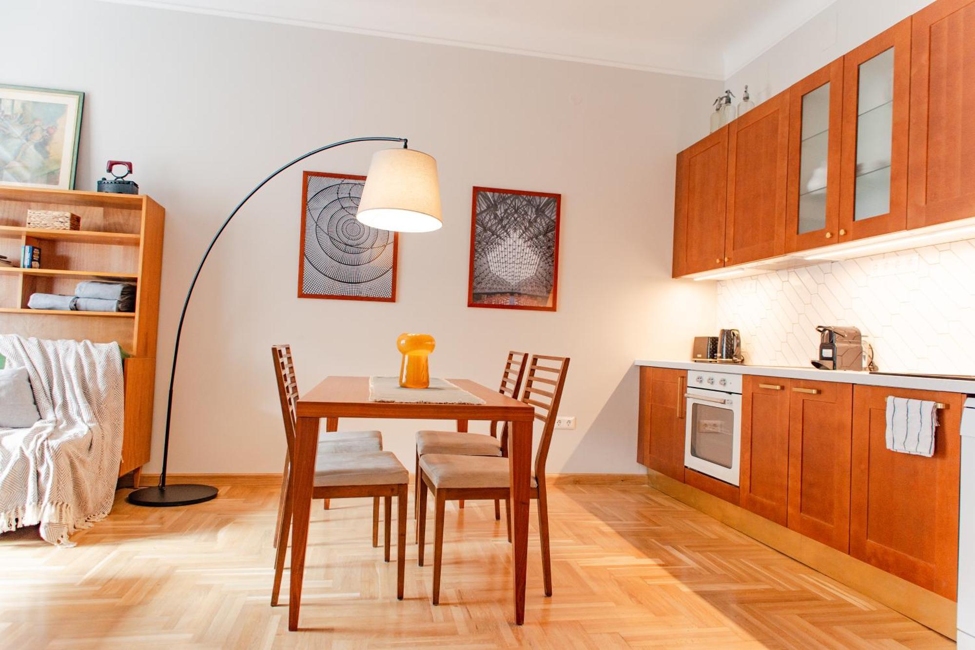 Spacious Family Suite Along River Side, In The Heart Of Buda Budapeste Exterior foto
