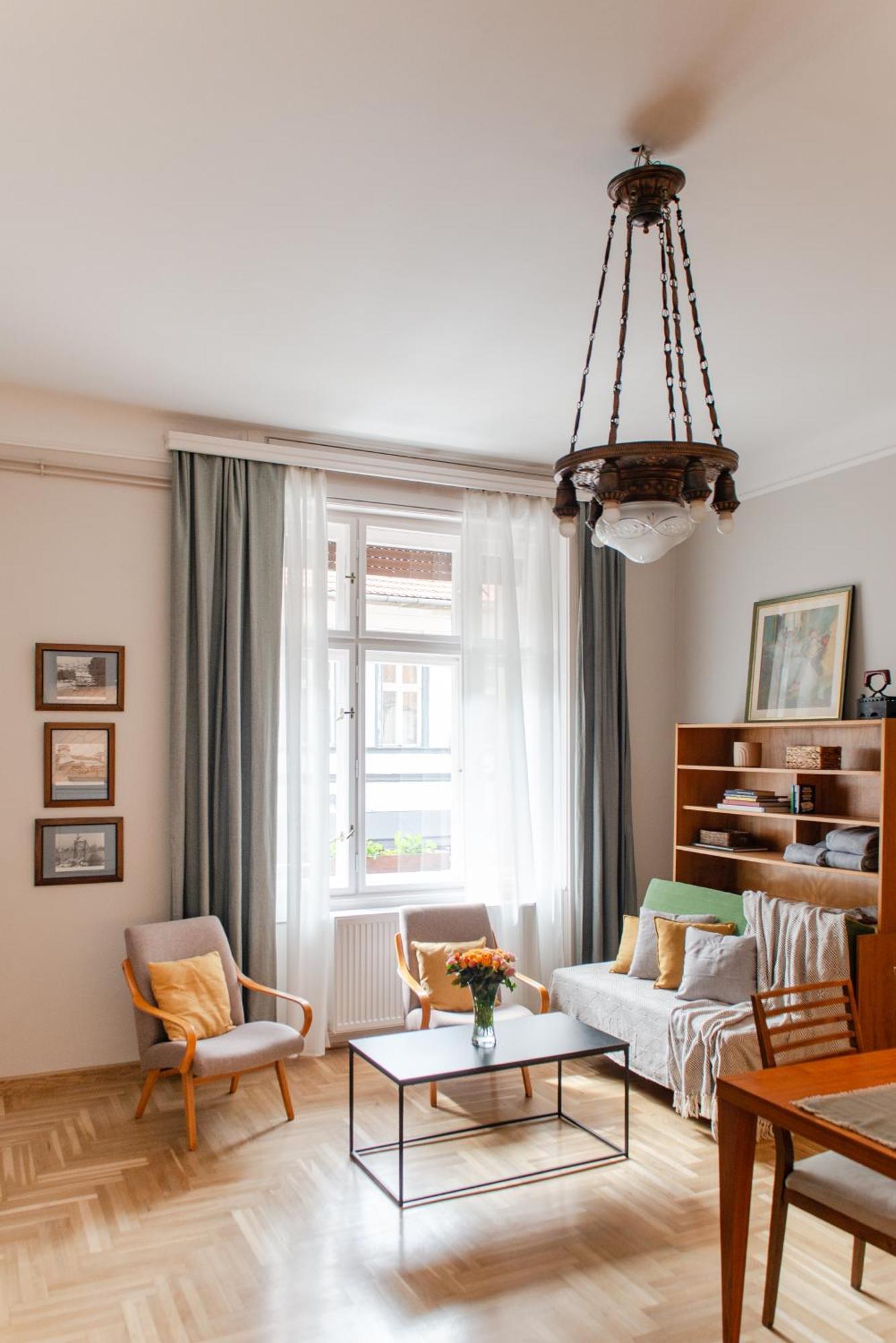 Spacious Family Suite Along River Side, In The Heart Of Buda Budapeste Exterior foto