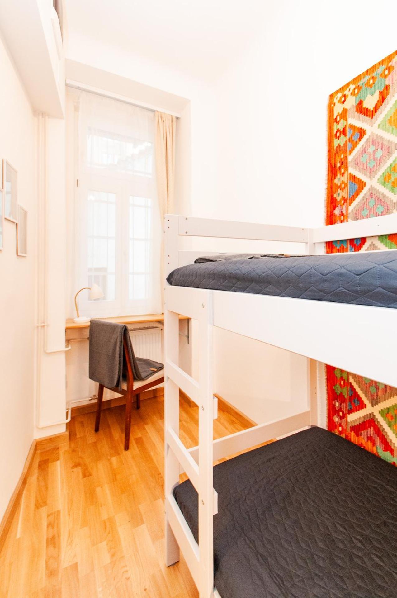 Spacious Family Suite Along River Side, In The Heart Of Buda Budapeste Exterior foto