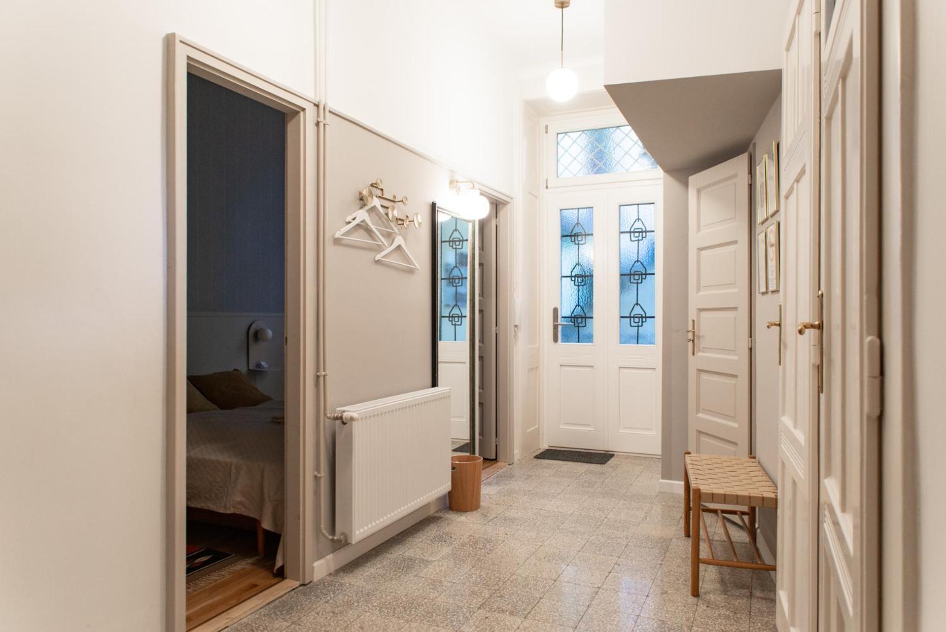 Spacious Family Suite Along River Side, In The Heart Of Buda Budapeste Exterior foto