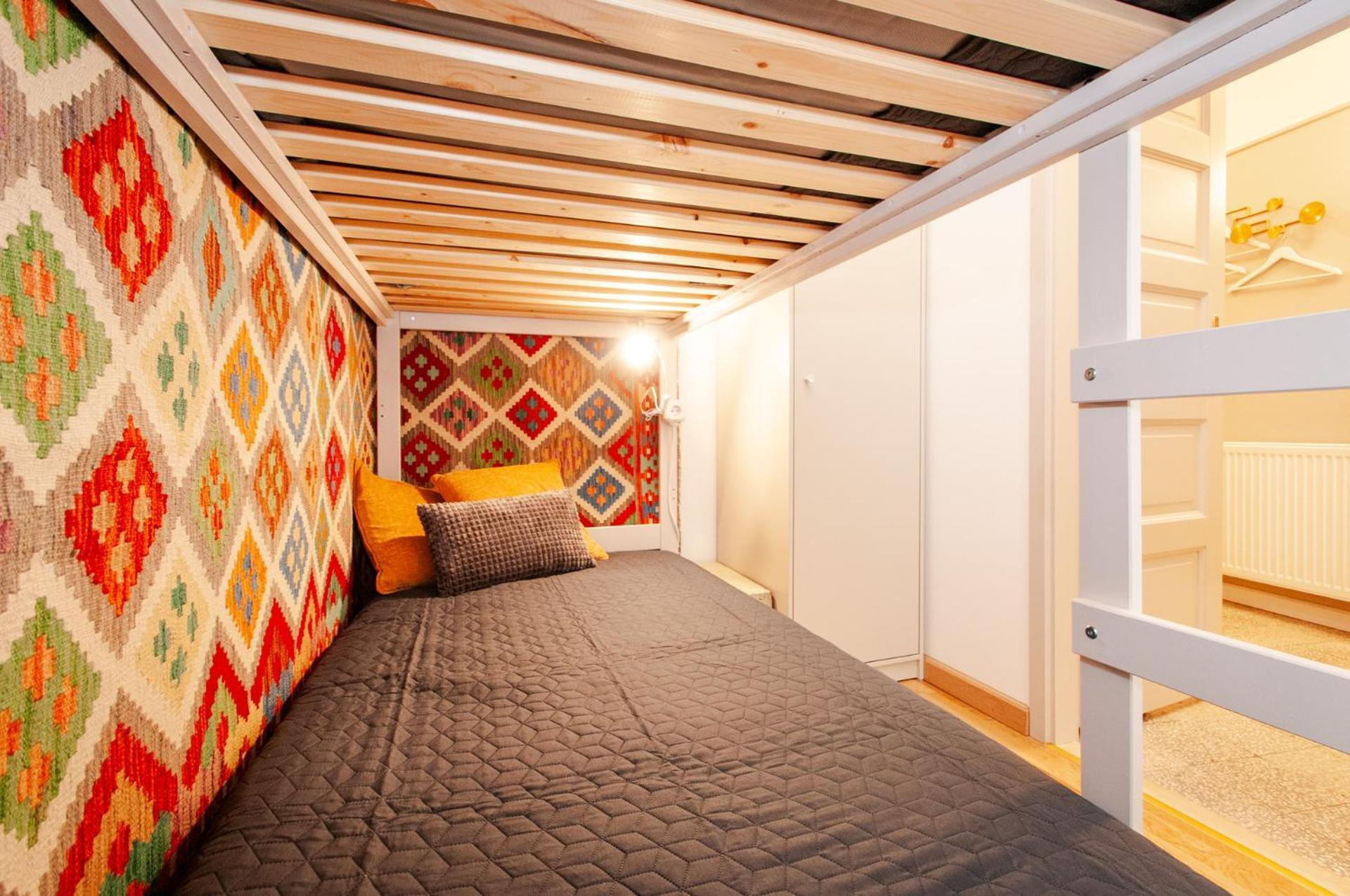 Spacious Family Suite Along River Side, In The Heart Of Buda Budapeste Exterior foto